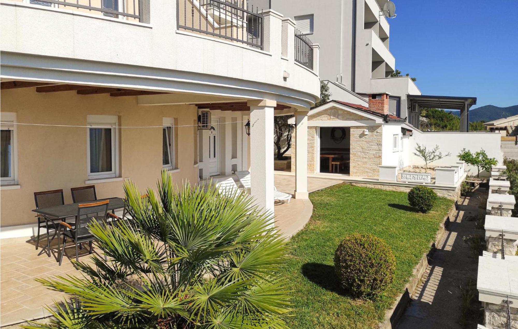 Lovely Apartment In Komarna With House Sea View Klek Bagian luar foto