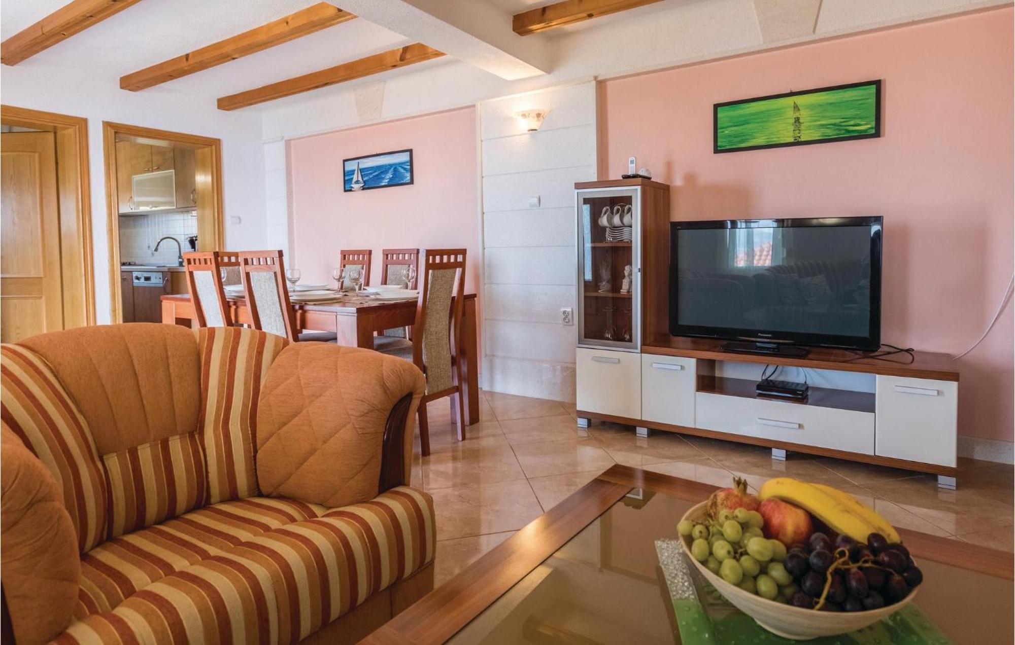 Lovely Apartment In Komarna With House Sea View Klek Bagian luar foto